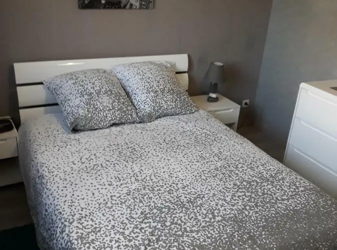 Les Marronniers Homestay